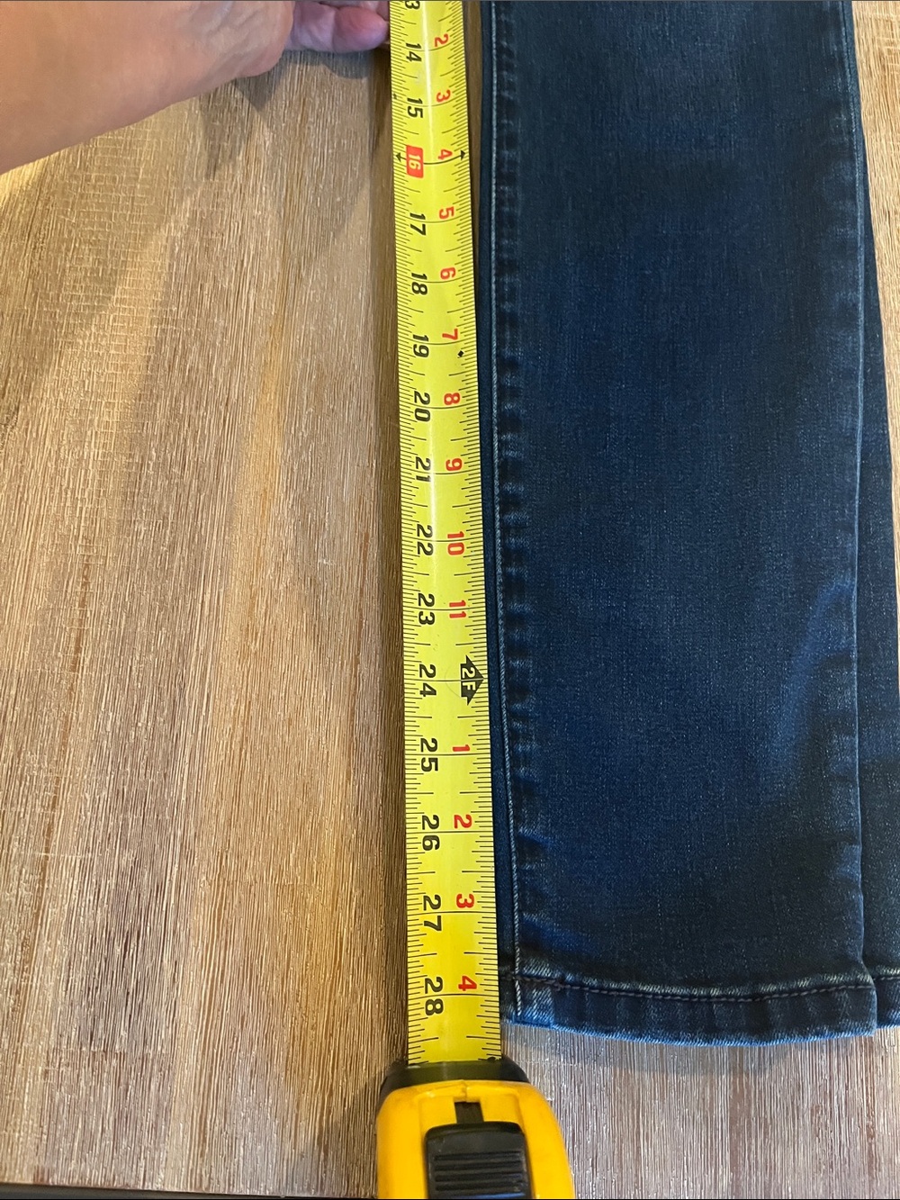 Joe’s Jeans High Rise Skinny - Picture 4 of 7